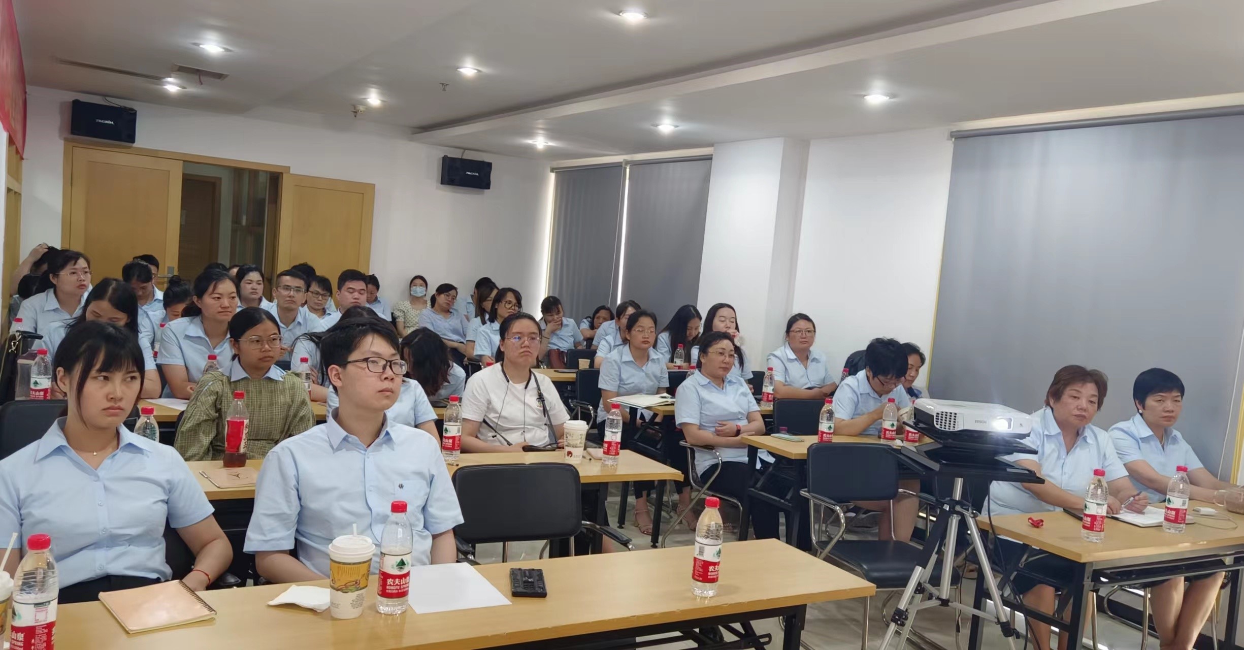 4eb885b6-2266-48c8-aadf-91d26c992308