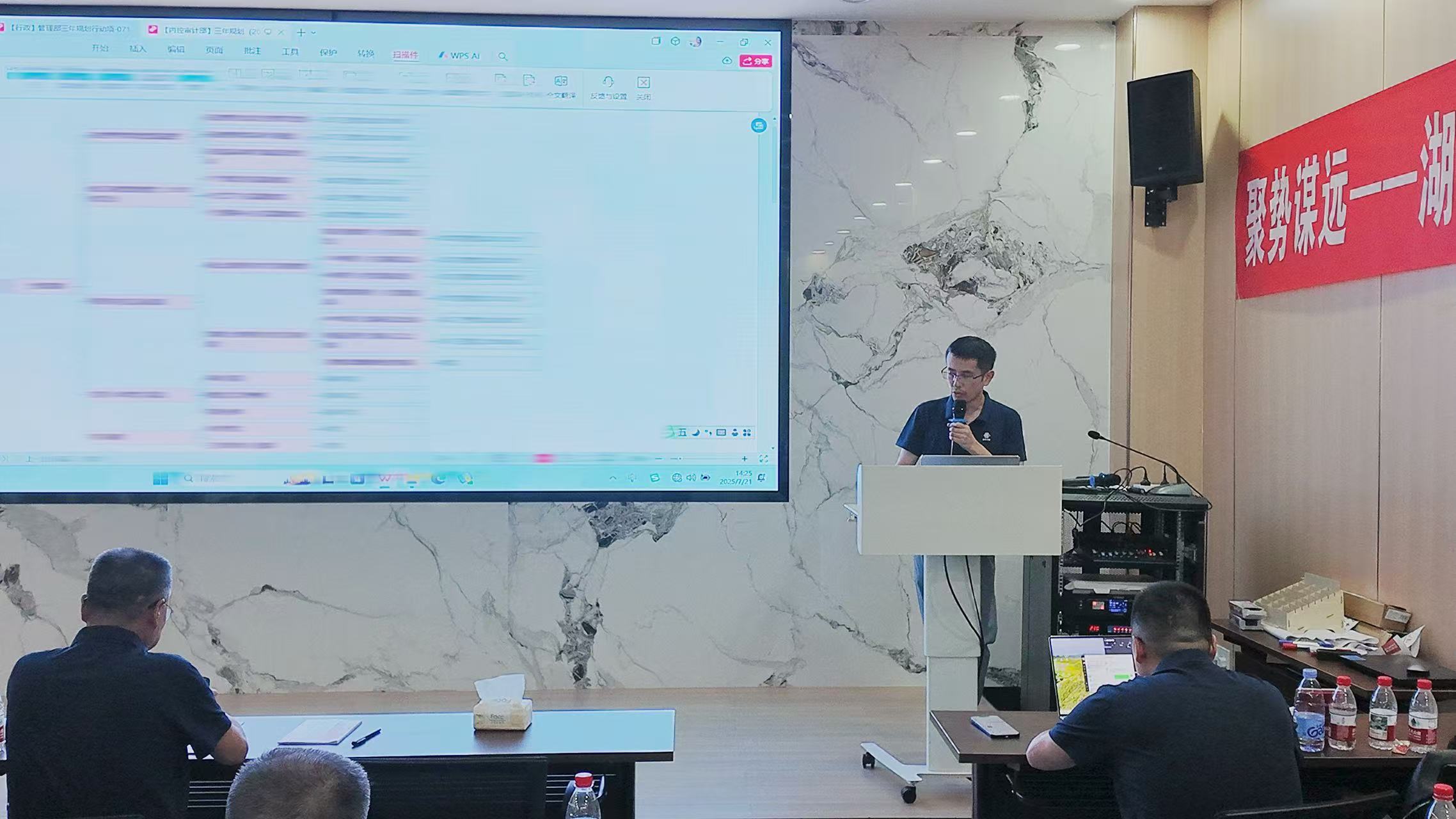 f9d565bc-cc61-4a79-82cb-b7ead7bbdde9